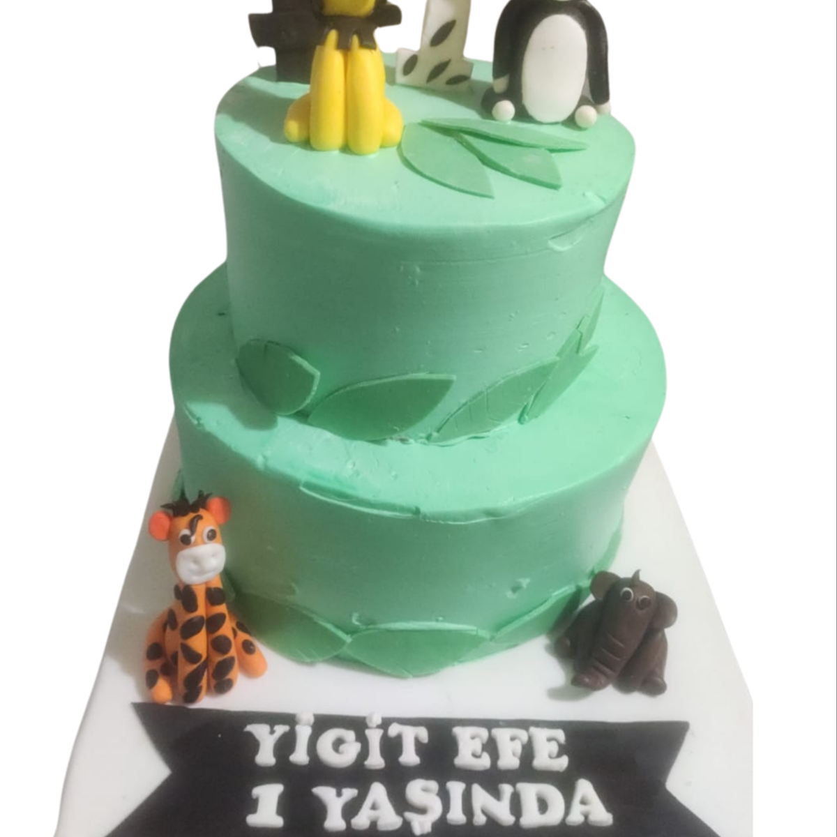 İKİ KATLI FİGÜRLÜ PASTA